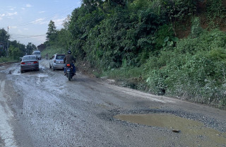 २४ घण्टाभित्र सडकका खाल्डाखुल्डी पुर्न निर्देशन