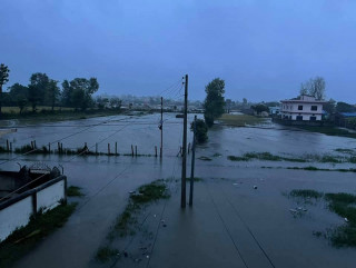 बाढी पहिरोबाट मृत्यु हुनेको परिवारलाई राहतस्वरुप दुई लाख दिने