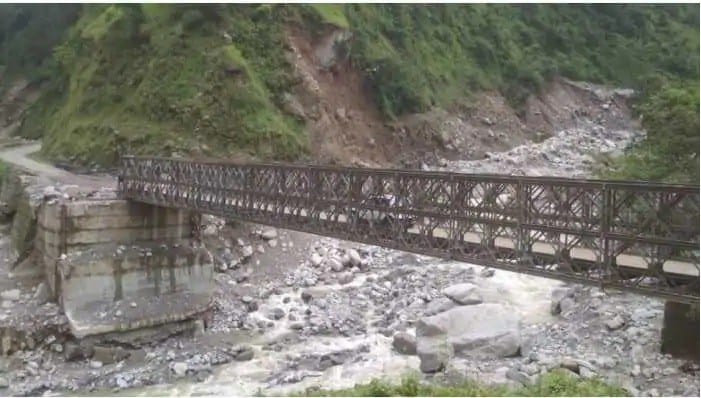 सुनकोसीमा बेलिब्रिज जडानपछि गाईघाट-दिक्तेल सिधा यातायात