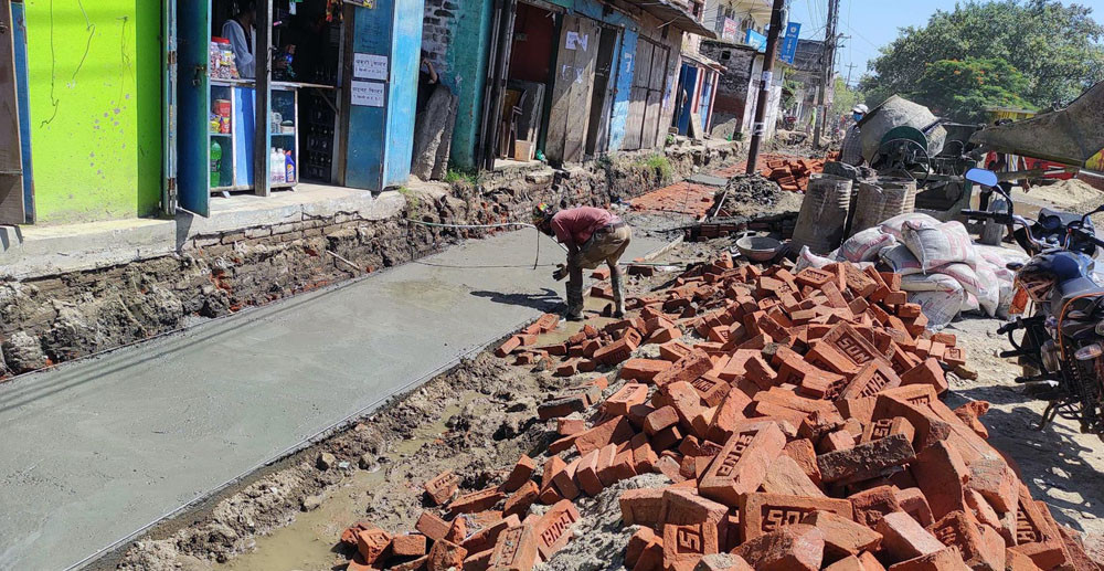 एक वर्ष बित्दा पनि मजदूरले ज्याला पाएनन्