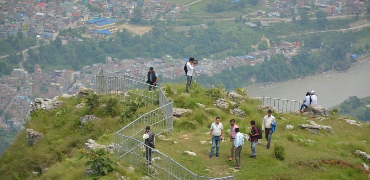 बतासलाई तनहुँको मानहुँकोटमा केवलकार र जिपलाइन बनाउन नदिन सर्वोच्चको अल्पकालिन आदेश