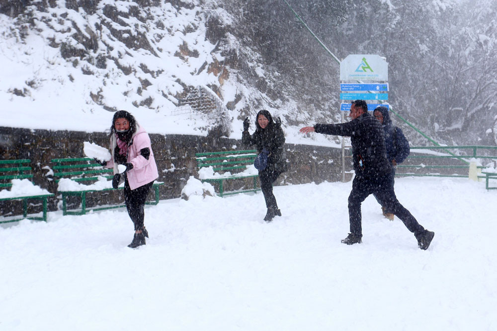 snowfall chandragiri (9).jpg