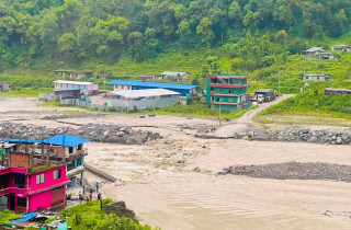 मेलम्ची क्षेत्रमा यातायात आवागमन कठिन बन्दै