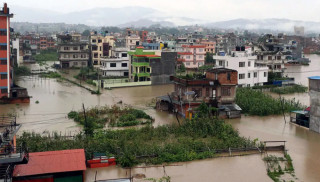 मनोहरा बढेर बस्ती डुबानमा, स्थानीयको भागाभाग