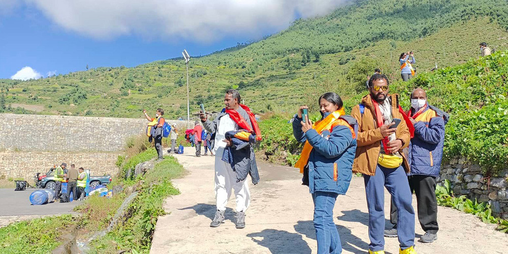 मानसरोवर दर्शन गर्नेको रोजाइमा पर्दै लिमी 