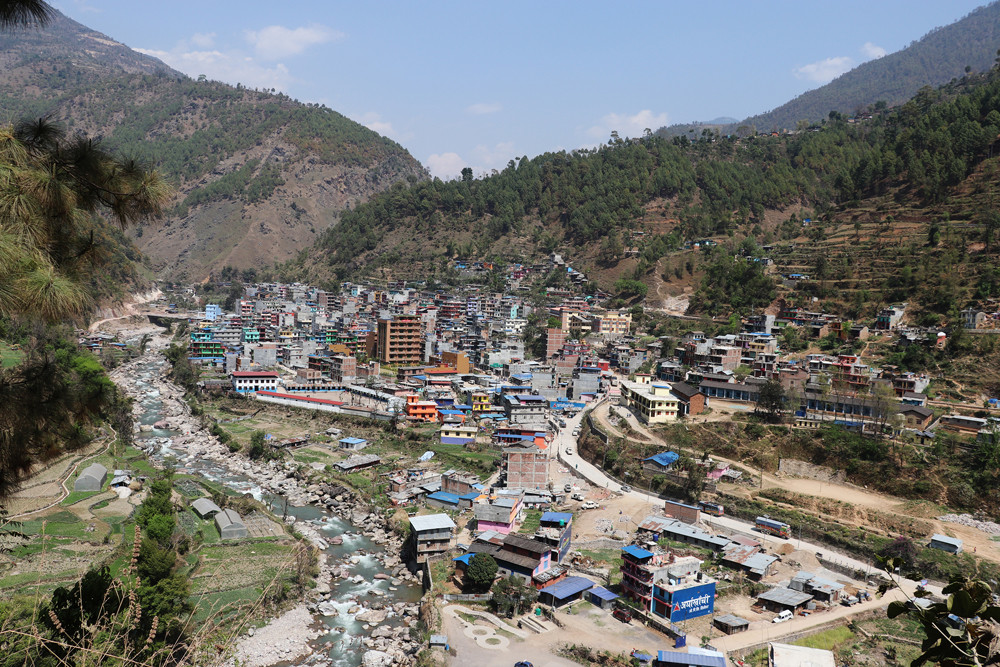 ग्राभेलिङ गरिएको पाँच वर्षपछि बुर्तिबाङ-म्याग्दी सडक कालोपत्र