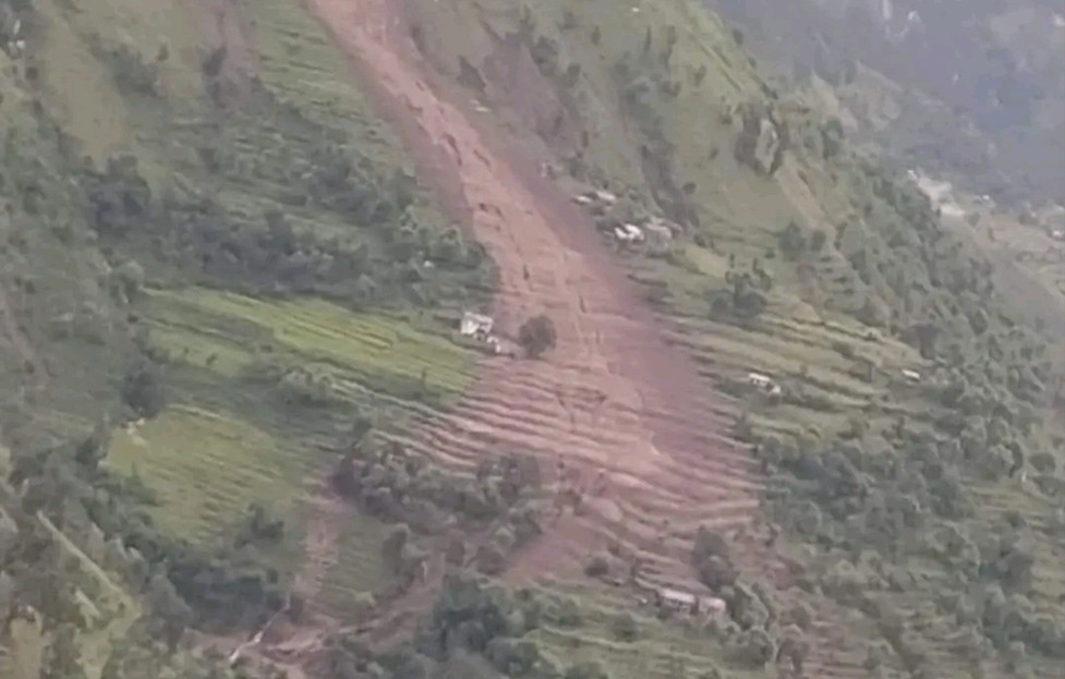 अछाममा पहिरोमा परेर ९ जनाको मृत्यु, ७ बेपत्ता