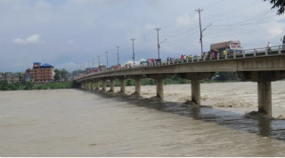 नारायणीले पुनः खतराको तह पार गर्यो, भरतपुर महानगरका १२ वडाहरु जोखिममा