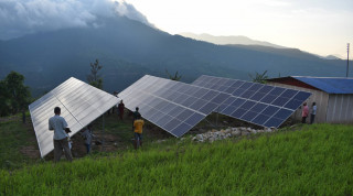 गाउँमा सौर्य ऊर्जाको विद्युत सेवा