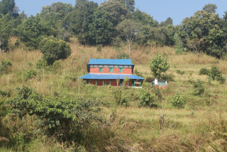 वैदेशिक रोजगारी र बसाइँसराइले रित्तिँदै गाउँ, भरिँदै बजार