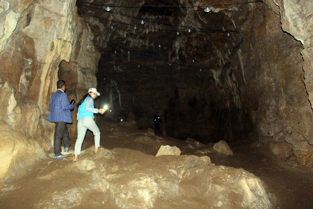 पर्यटकीय सम्भावना भएको सीता गुफा