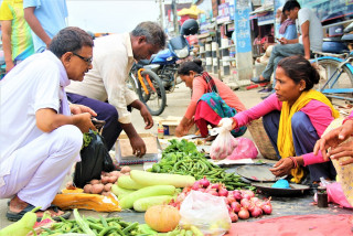 आफ्नै बारीको तरकारीले बनायो आत्मनिर्भर