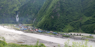 तटबन्धले सुरक्षित ताल गाउँ