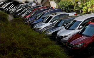 सिंगापुरमा एउटा कार राख्ने अनुमतिपत्र लिनै १ लाख ६ हजार डलर 