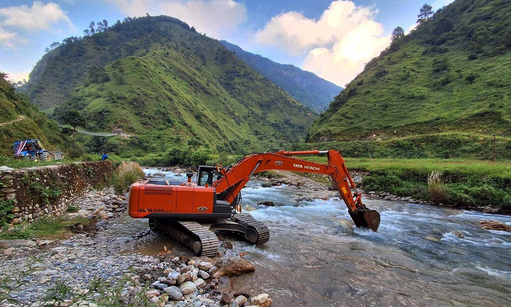 चार महिनादेखि अवरुद्ध तमानखोलाका सडक खुलाइयो