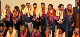 चुनाव हारेपछि एनआरएनमा फुटको घोषणा गर्दै आरके शर्मा बने नयाँ अध्यक्ष