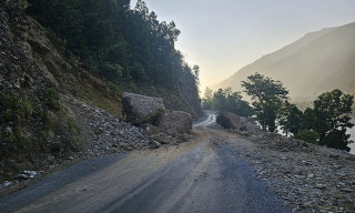 ‘ट्रयाक’ खुलेको १३ वर्षपछि सडक स्तरोन्नति थालियो