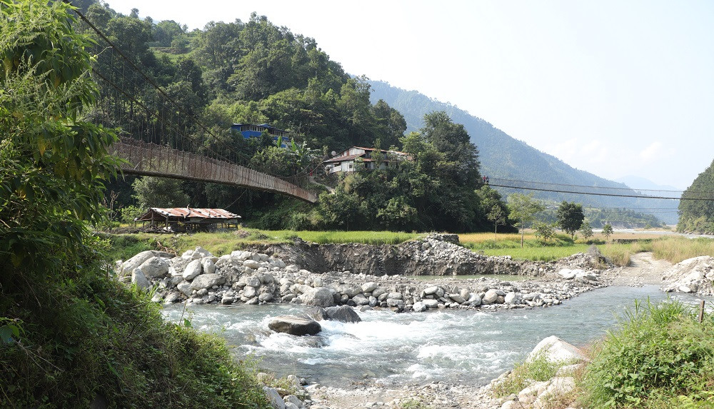 चार दशकपछि किन्ताङ खोलामा बेलिब्रिज