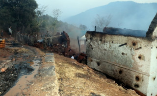 टक्सारको मालबाँसेमा आगलागीबाट सात घर जले, एक करोडभन्दा बढीको क्षति