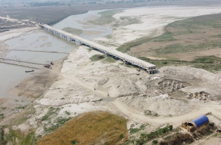 असार १५ भित्र कमला पुल निर्माण सम्पन्न गर्न पूर्वाधारमन्त्रीको निर्देशन
