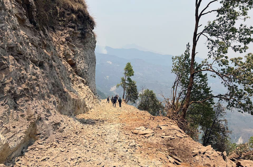 पोखराबाट पर्वतको सेतीवेणी हुँदै गुल्मीको रिडीसम्म ५६ किलोमिटर सडक ट्रयाक खुल्यो