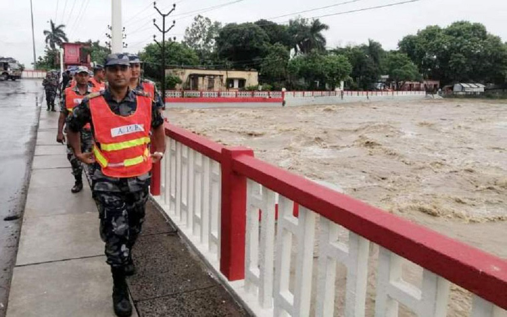 कोशी ब्यारेजका ५६ वटै ढोका खोलिए, सतर्क रहन आग्रह