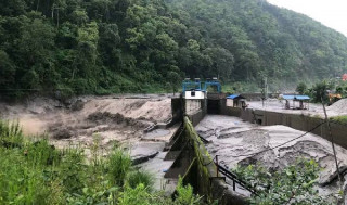 बाढीले इन्द्रावती तेस्रो जलविद्युत् आयोजनामा क्षति