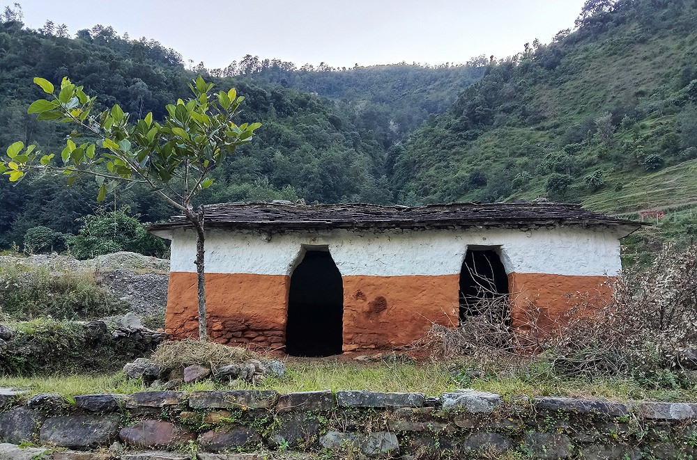 आधुनिक संरचना थपिँदै जाँदा नासिँदै मौलिक सम्पदा