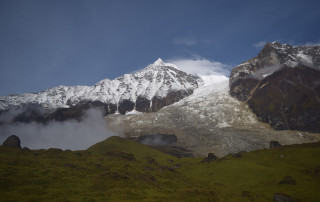 धौलागिरि आइसफलतर्फ पर्यटकको आकर्षण बढ्दो