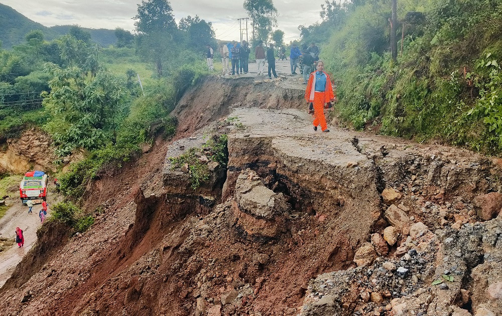 बाढी र पहिरोका कारण १३२ जनाको मृत्यु, ६४ जना बेपत्ता, ८६ जना घाइते