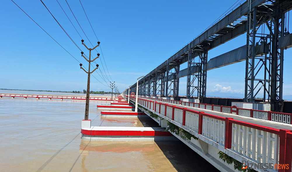 koshi barrage.jpg