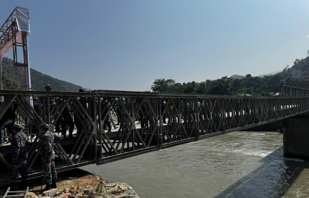 सिन्धुलीको बेलिब्रिज सञ्चालनमा, निर्माणमा जुट्नेहरूलाई गरियो सम्मान