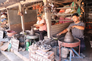 तिहार नजिकिएसँगै भक्तपुरका कुमालेलाई पाला बनाउन भ्याइनभ्याइ