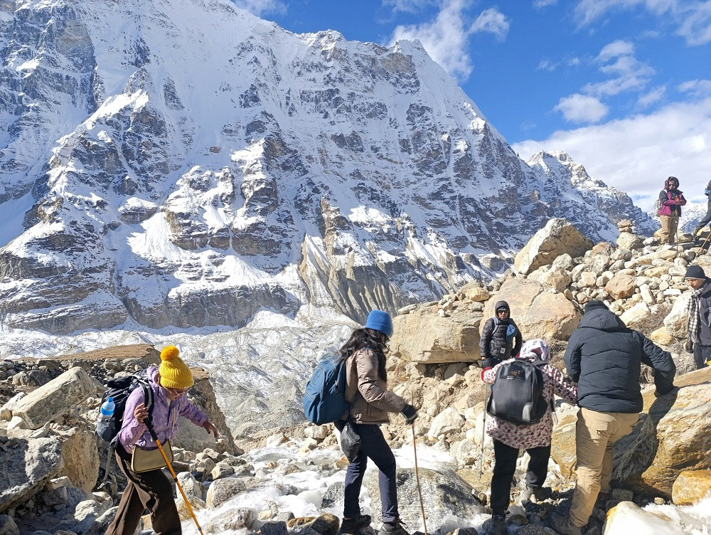 सेवासुविधा विस्तारपछि कञ्चनजंघामा बर्सेनि बढ्दै पर्यटक