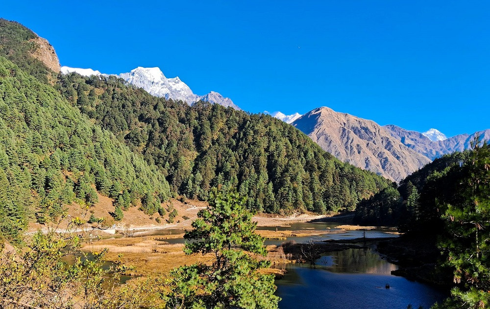 पर्यटकको प्रतीक्षामा टिटीताल