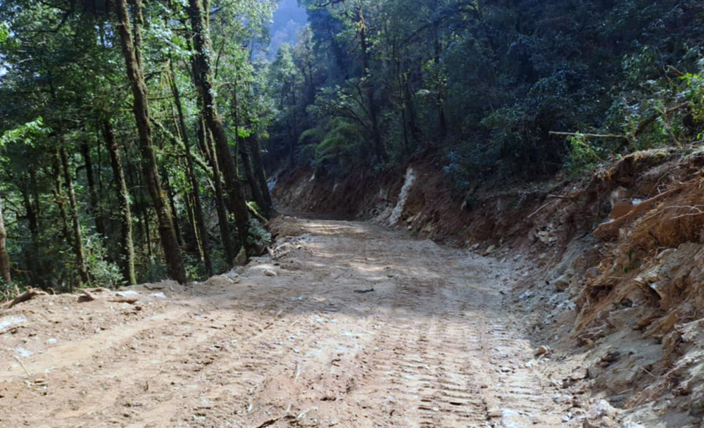 मालिकामा पर्यटक भित्र्याउन सडक निर्माण