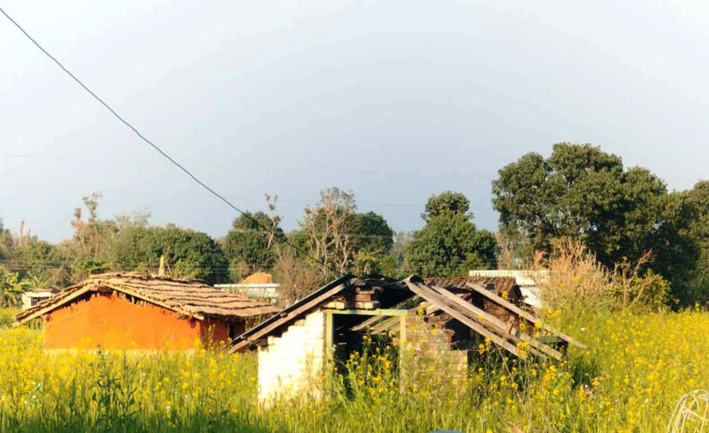 गुन्यालफाँटामा बादी परिवारका दुई दर्जन घरमा ताला, जीविकोपार्जन कठिन भएपछि लागे भारततर्फ